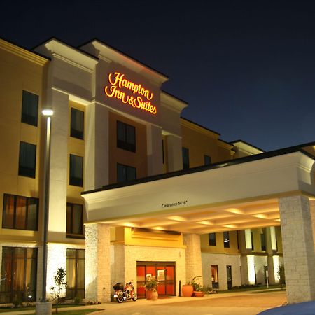 Hampton Inn & Suites Бастроп Экстерьер фото